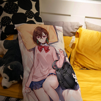 Ayase Momo Dakimakura: A Tribute to a Bold Heroine